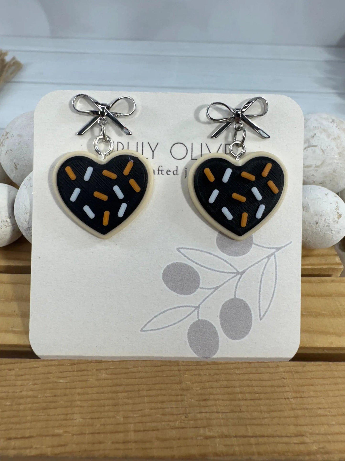Truly Olive Patriotic Heart Sugar Cookie Earrings – Red, White & Blue Cookie Earrings – Fourth of July Jewelry – Americana Dangle Earrings - Earrings Stud/Post Earrings