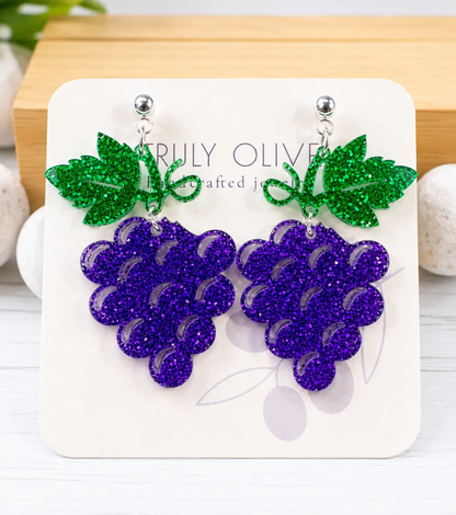 Truly Olive ✨ Sparkly Grape Earrings – Purple Glitter Fruit Dangle Earrings with Green Leaves | Fun Statement Jewelry for Wine Lovers & Foodies - Earrings Stud/Post Earrings